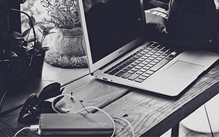 九游网页官网-虚拟经济推动电竞产业链深度整合，电子竞技的虚拟性