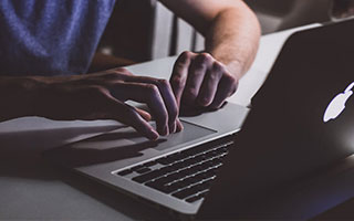 九游网页官网-虚拟经济推动电竞产业链深度整合，电子竞技的虚拟性